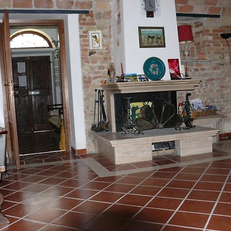 Bed&Breakfast Giardino Agritourist Controguerra Bagian luar foto