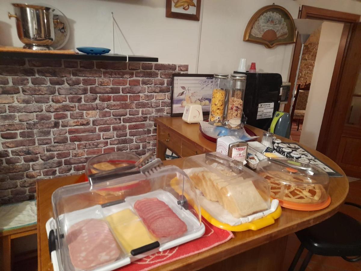Bed&Breakfast Giardino Agritourist Controguerra Bagian luar foto