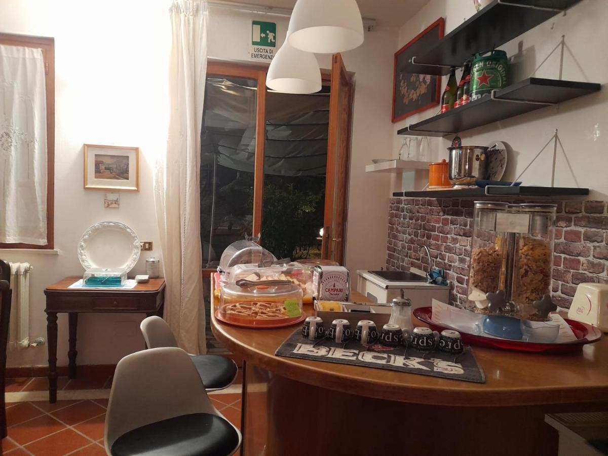 Bed&Breakfast Giardino Agritourist Controguerra Bagian luar foto