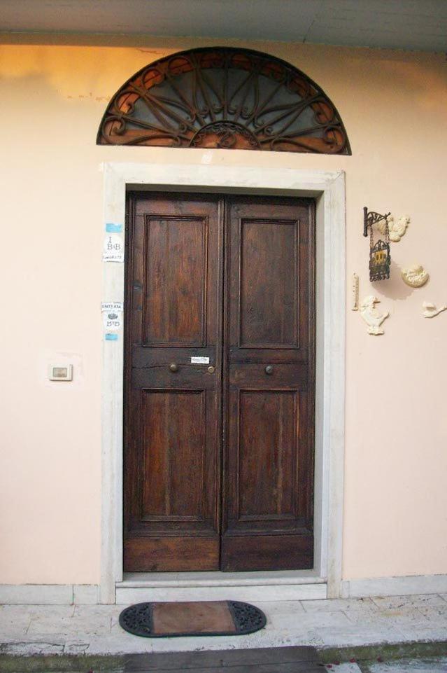 Bed&Breakfast Giardino Agritourist Controguerra Bagian luar foto